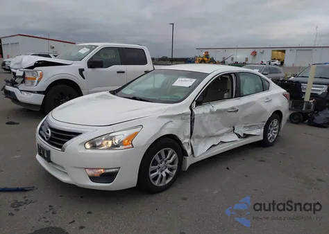 2014 Nissan Altima 2.5 S z USA, uszkodzony, nr VIN 1N4AL3AP4EN200002